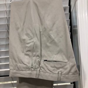 Men’s 38x32 pants. Dry cleaned